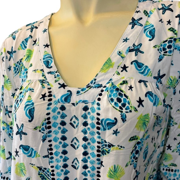 Crown & Ivy Top Size XL - Picture 5 of 9